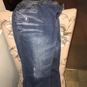 Pure Energy size 18 Jean